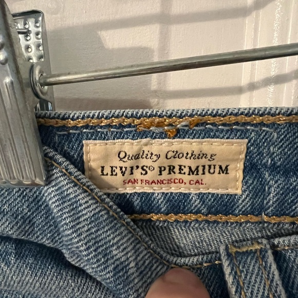 LEVI’S Ribcage Straight Jeans - Picture 3 of 5